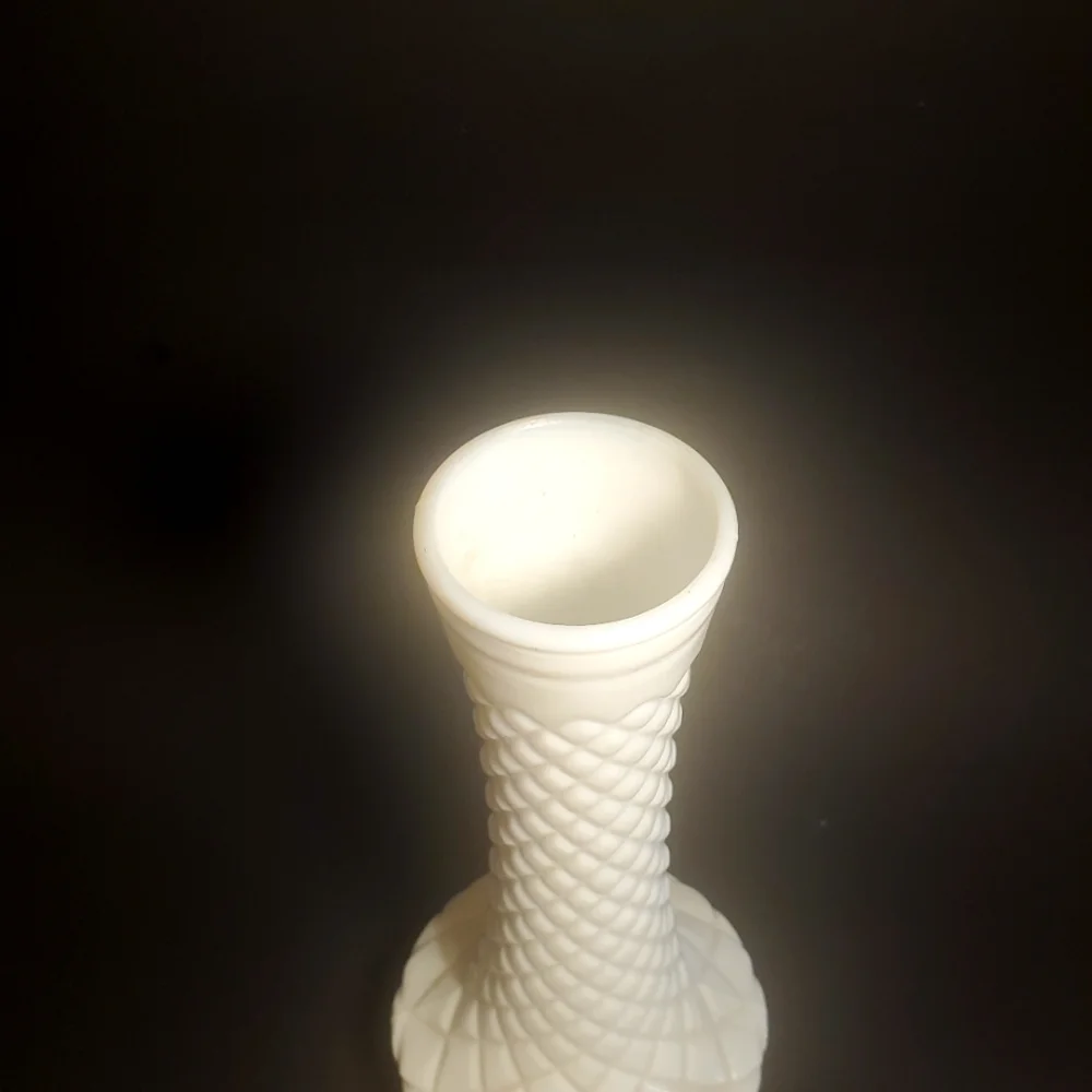 VINTAGE Randall White Milk Glass Vase with Diamond Quilt Pattern MCM 1950'S EUC